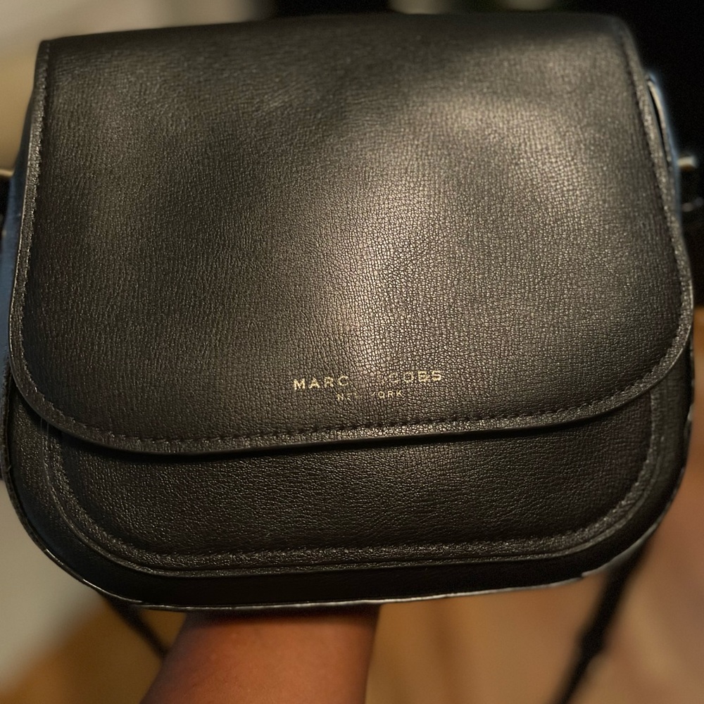 Marc Jacobs Elegant Black Crossbody Bag